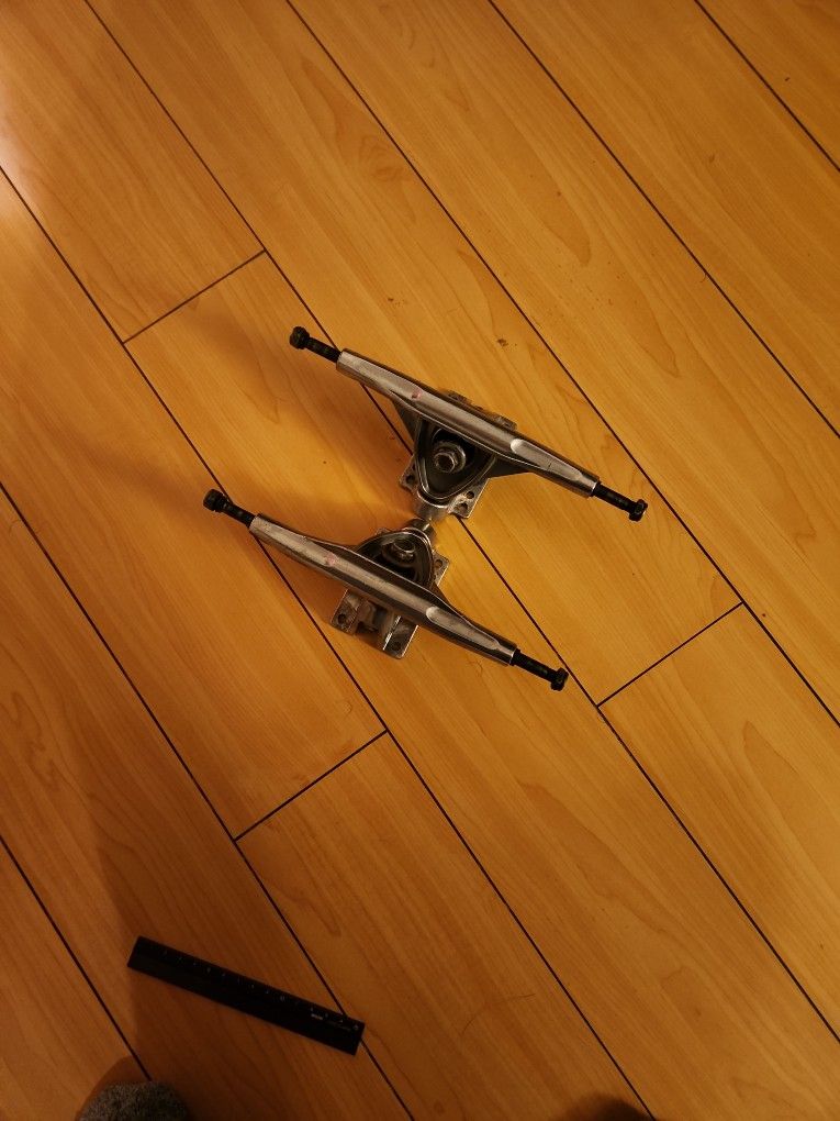 Set Of 180 MM Trucks