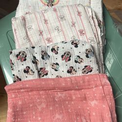 Minnie Mouse Disney Brand Thin Blankets 