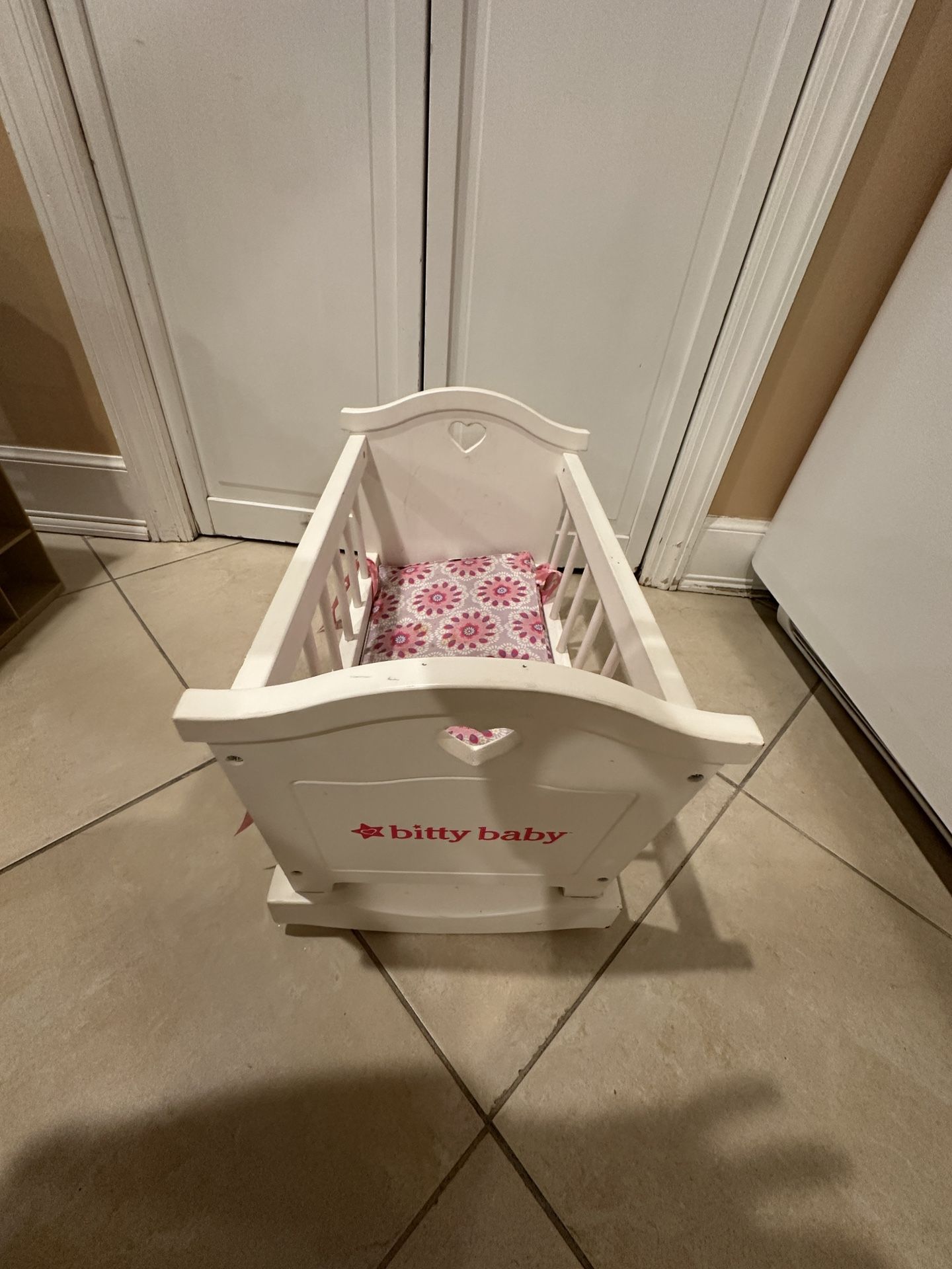 American Girl Itty Bitty Crib For Doll