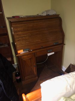 Roll down desk