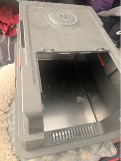 Enclosed Cat Litter Box with Lid