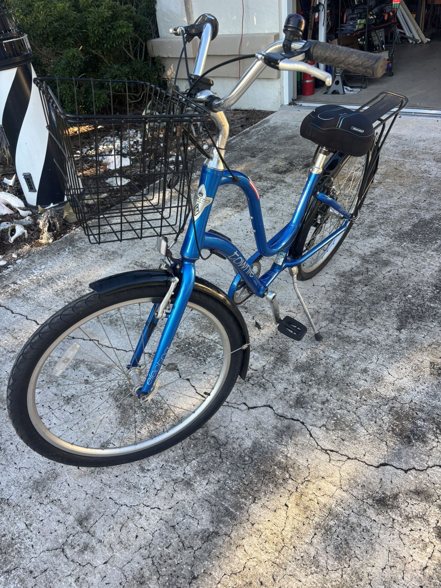 Townie Electra(not Electric) 7D Cruiser Bike In Very Good Condition