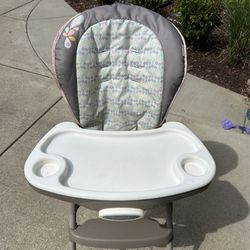 High Chair w/ Removable Tray And Seat