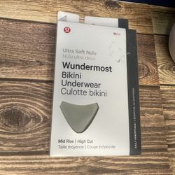 Lululemon Wundermost Nulu Mid Rise Bikini Underwear NWT Size M (JDGR) IN BOX