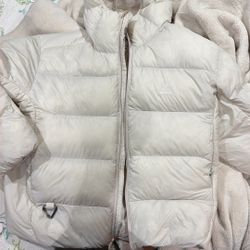 Nike LUNAR LAKE PUFF JACKET CREAM SZ M