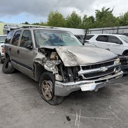 2001 CHEVY TAHOE IN FOR PARTS!