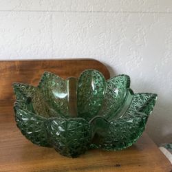 LG Wright daisey And Button green glass bowl 