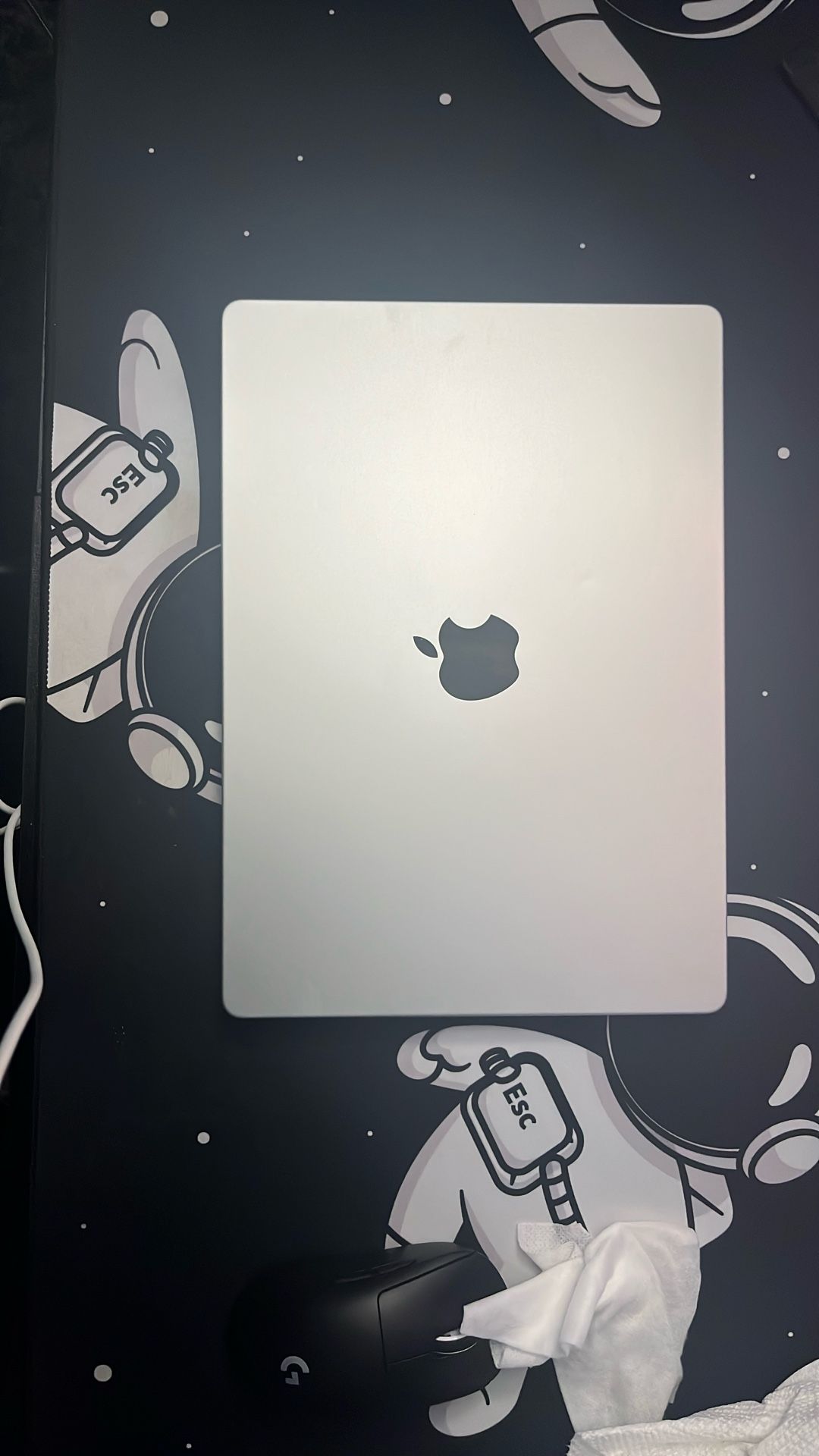 Apple MacBook Pro 14” Laptop M3 Pro chip Built for Apple Intelligence - 18GB Memory - 14-core GPU - 512GB SSD - Silver
