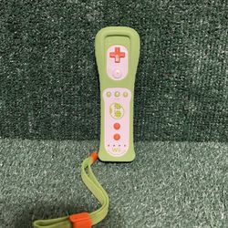 Nintendo Yoshi Edition Motion Plus Remote Controller Nintendo Wii OEM W/Sleeve. 