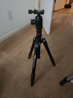 Sunpak TravelLite Pro Camera Tripod