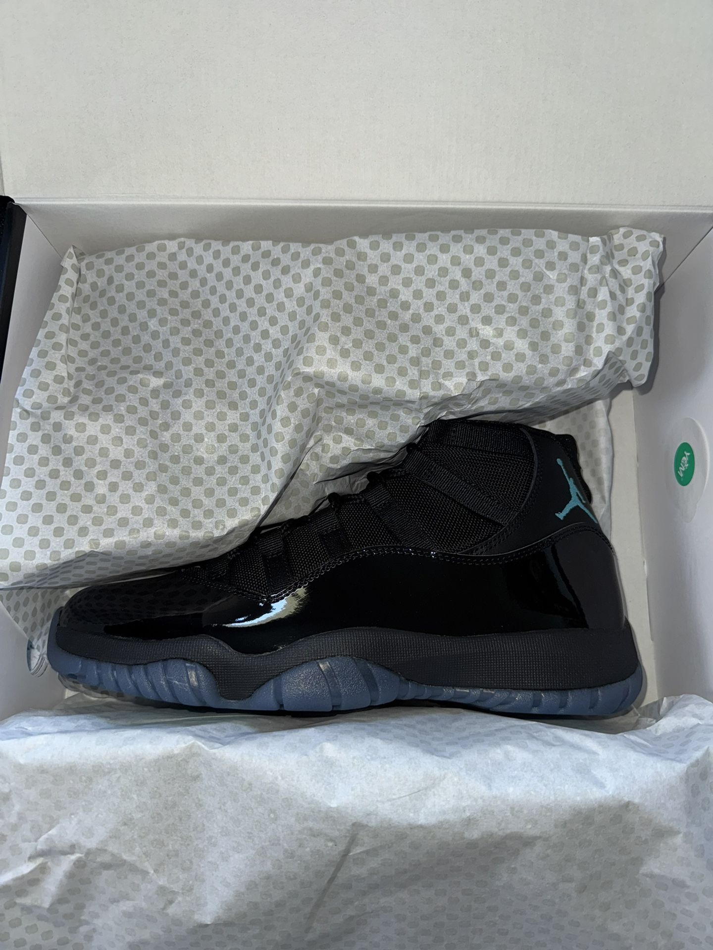 New Jordan 11 "Gamma" Sz 10