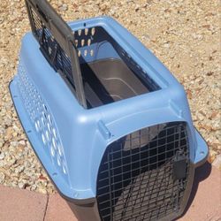 Like New Small Two Door Top And Front Loading Crate For Cats & Dogs