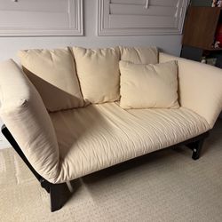 🔹DAY BED🔹FURNITURE🔹CHAIRS🔹STOOLS🔹HOME GOODS
