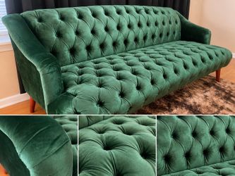 Emerald Green Tufted Velvet Sofa