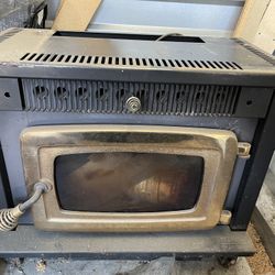 Kozi 100 Pellet Stove for Sale in Reno, NV - OfferUp