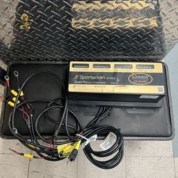 Dual Pro SS4 Sportsman Series Quad Pro 4-Bank 40-Amp Marine Battery Charger