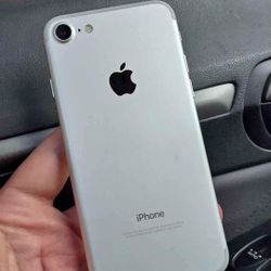 iPhone 7 Unlocked / desbloqueado 😎