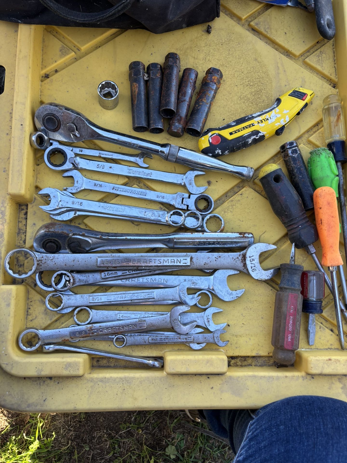 Craftsman. Husky. Duralast. Pittsburg Tools. Selling as a lot