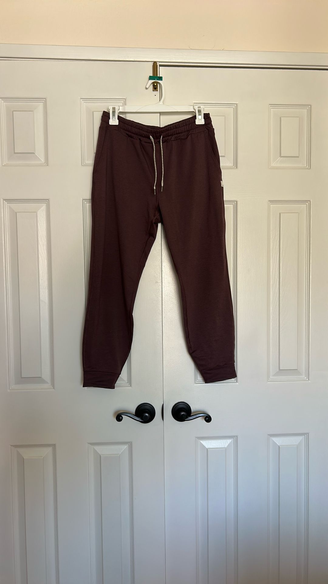 Vuori Size Small Women’s Joggers Barely Used Super Comfy