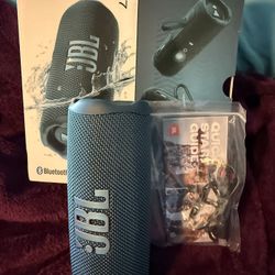JBL Flip 7 Portable Speaker 