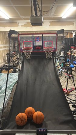 Pop A Shot basketball game