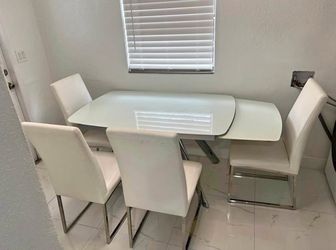 Modern White 5 Piece Dining Set