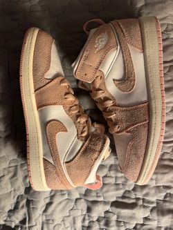 Jordan Air Jordan 1 Mid SE Pink White Suede Leather Sneakers