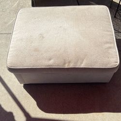Ottoman With Storage 