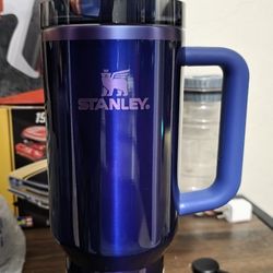 NEW Stanley 40oz With Straw