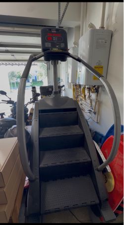 Star Trac Stairmill (stair stepper)