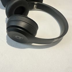 Beats Solo 4 