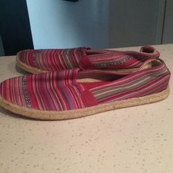 Multi color Report flats. New!!! Reduced!!