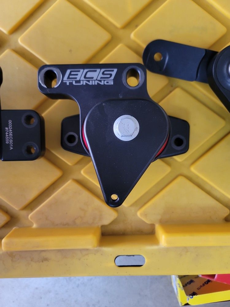 Engine Motor Mounts For Volkswagen
