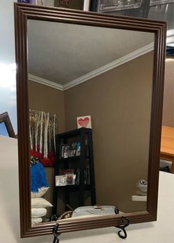 VINTAGE STYLE FRAMED MIRROR