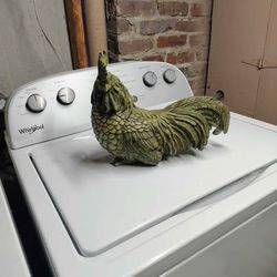 Rooster Statue / Figurine