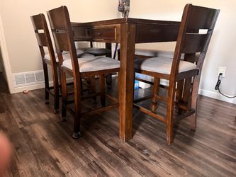 Counter Height Dining Table Set – Chairs + Bench – $175 OBO