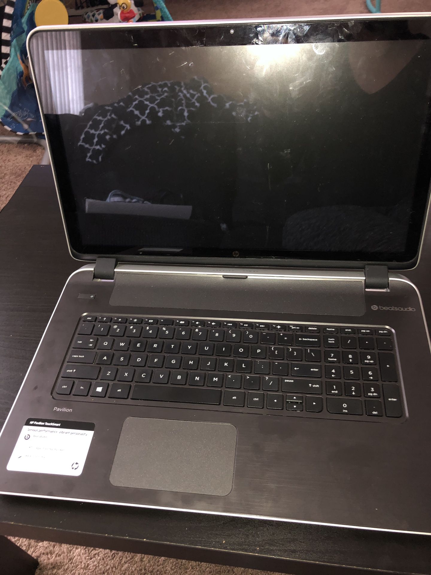 HP Pavillion Notebook PC 17”
