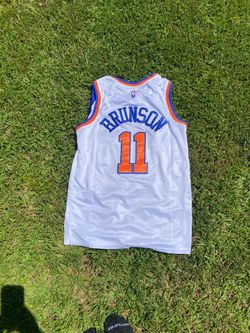 Jalen brunson basketball jersey adult size medium