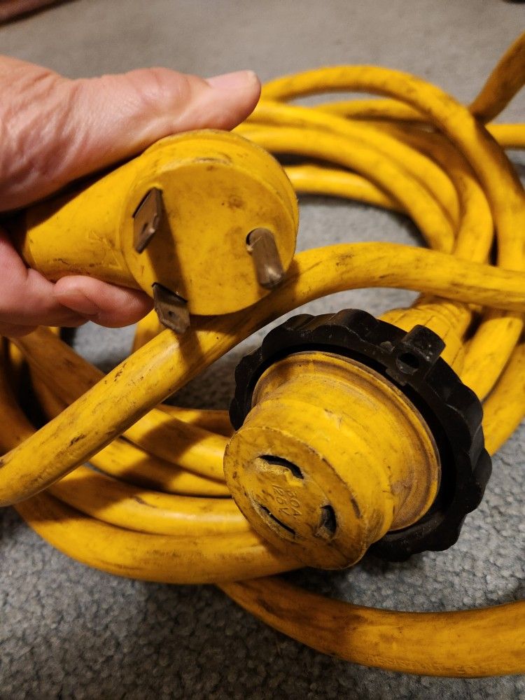 RV Extension Cord, 3 prong,
 25 Ft 30 Amp, 125 V
