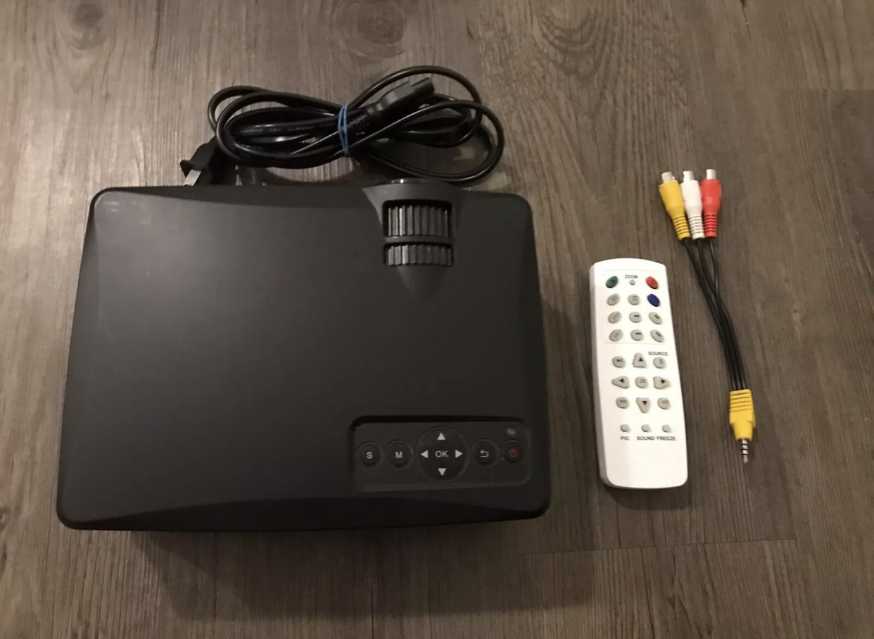 LED Projector - excellent picture and sound
