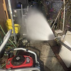 Honda Pressure Washer Pressure Cleaner 2700 Psi  Blackmax Full Power Works Excellent 