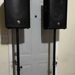 Harbinger 10" Speakers with Amplifier, Bluetooth Adapter, & Stands.