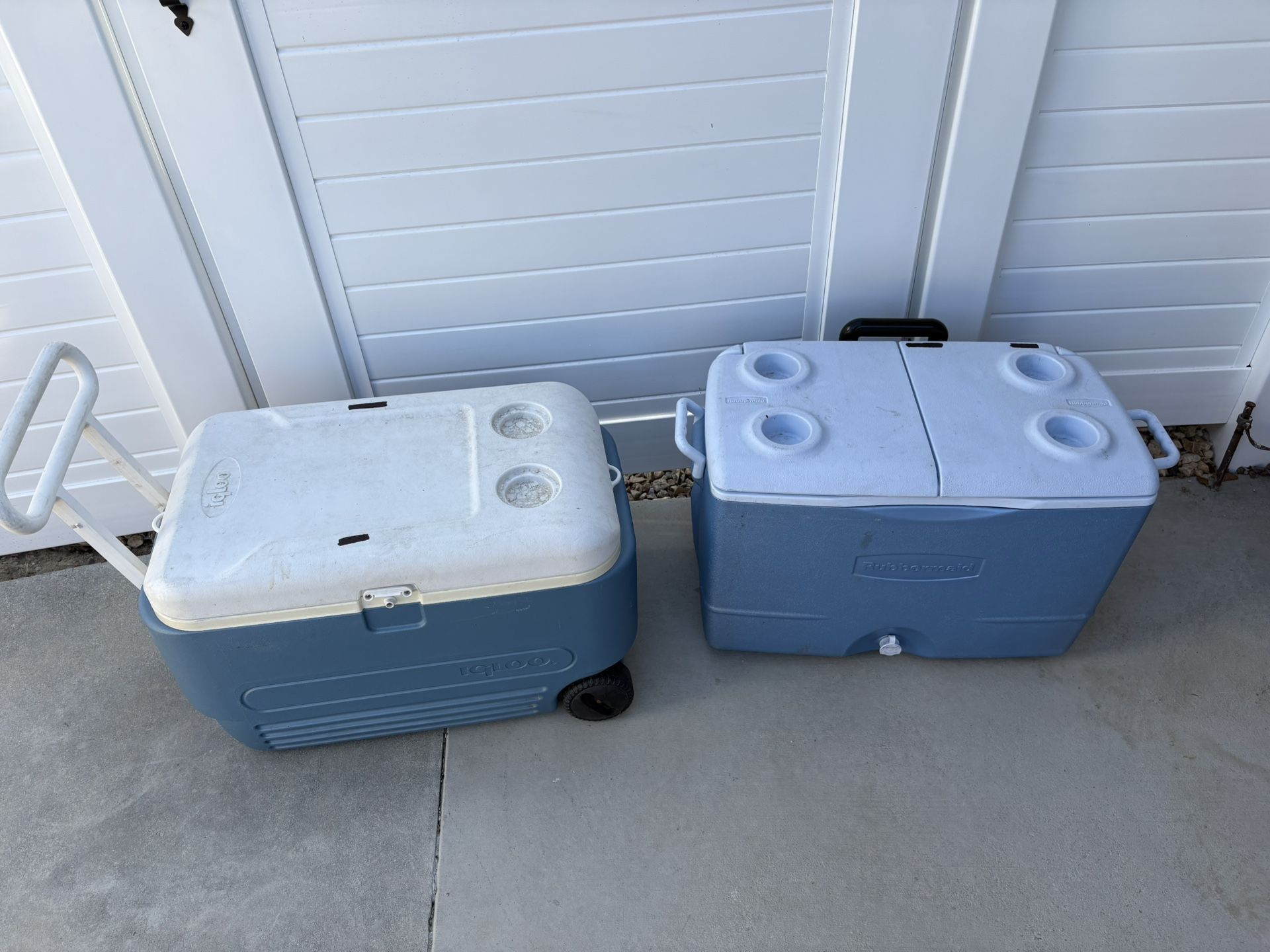 Ice Chest Coolers Igloo and Rubbermaid