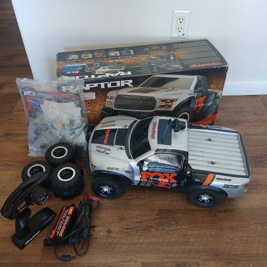 Traxxas Ford F150 Raptor Fox 30+mph 48+kph 1/10 Scale