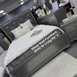 ✨️4pc Queen, King Bedrooms ✨️ Furniture Sectionals, Dining Avail 