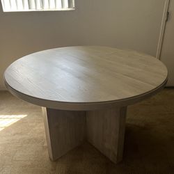 Gorgeous 48” Round Wood Dining Table