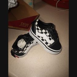 Vans Sz 3  (Baby )