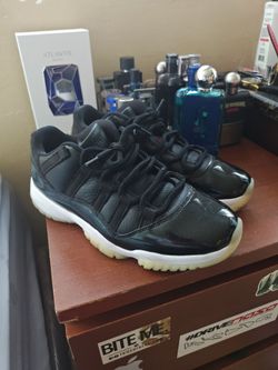 Jordan 11 retro low tops