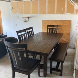 Beautiful Solid Wood Kitchen Table 