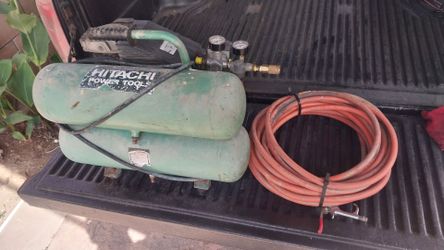 HITACHI 4GL COMPRESSOR EXCELLENT WORKING CONDITION AIR HOSE INCLUDED